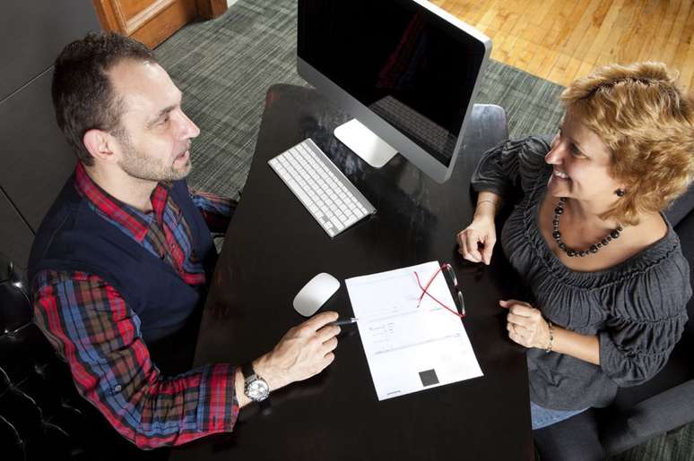 Pós-venda eficaz é uma das alternativas para amenizar as instabilidades da demanda e reter a clientela. Foto: iStock, Getty Images