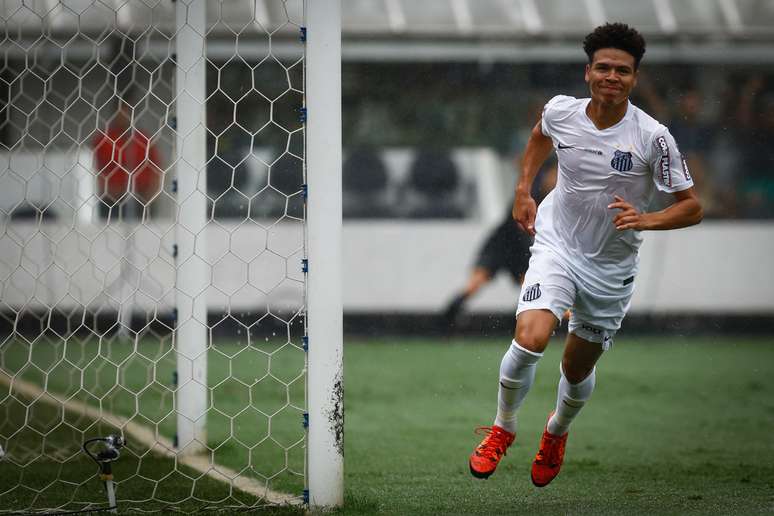 Marquinhos Gabriel não deve continuar no Santos em 2016