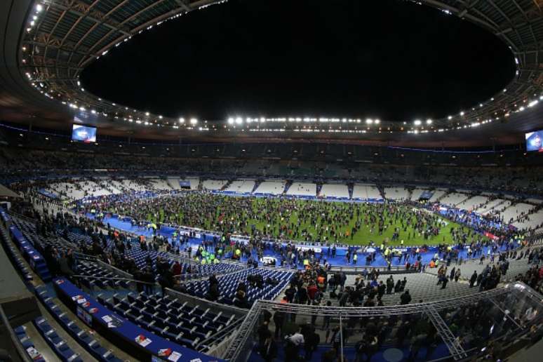 Atentados em Paris aumentam preocupação para a Eurocopa de 2016