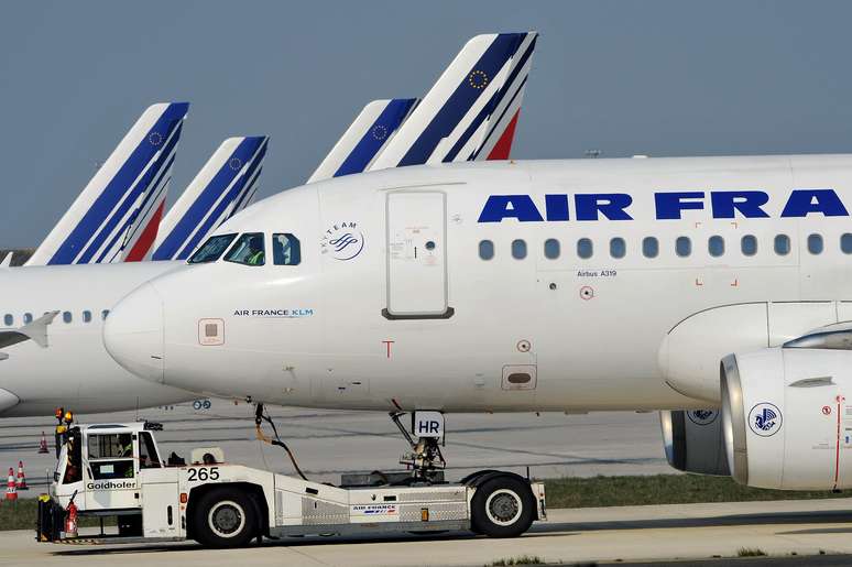 Dois voos da Air France precisaram ser desviados por suspeita de bombas a bordo