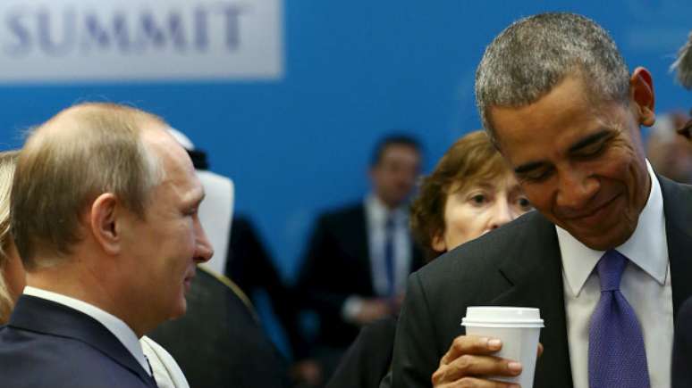 Putin conversando com Obama na reunião do G20 na Turquia ─ há uma "coalizão" anti-EI por vir?