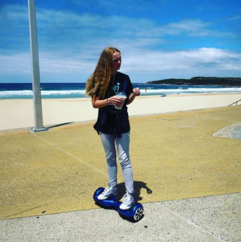 Clementine, de 12 anos, começou empresa própria para revender scooters elétricos
