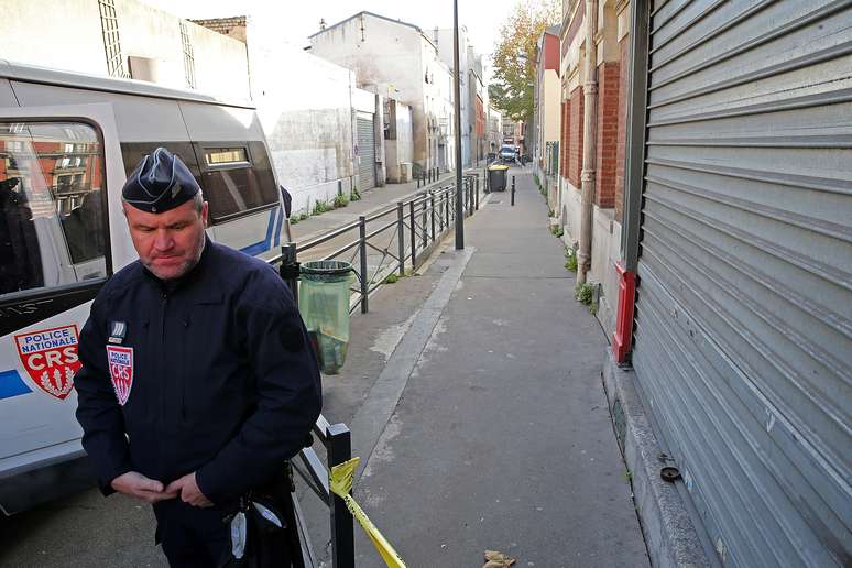 Explosivos e armas foram encontrados em um apartamento na cidade de Saint-Ouen, ao norte de Paris