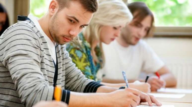 Simples mudan&ccedil;a de lugar na sala significou menos colas em exames