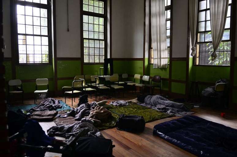 Dormitório improvisado em sala da Escola Estadual Caetano de Campos, uma das 151 unidades ocupadas, segundo a Secretaria de Educação