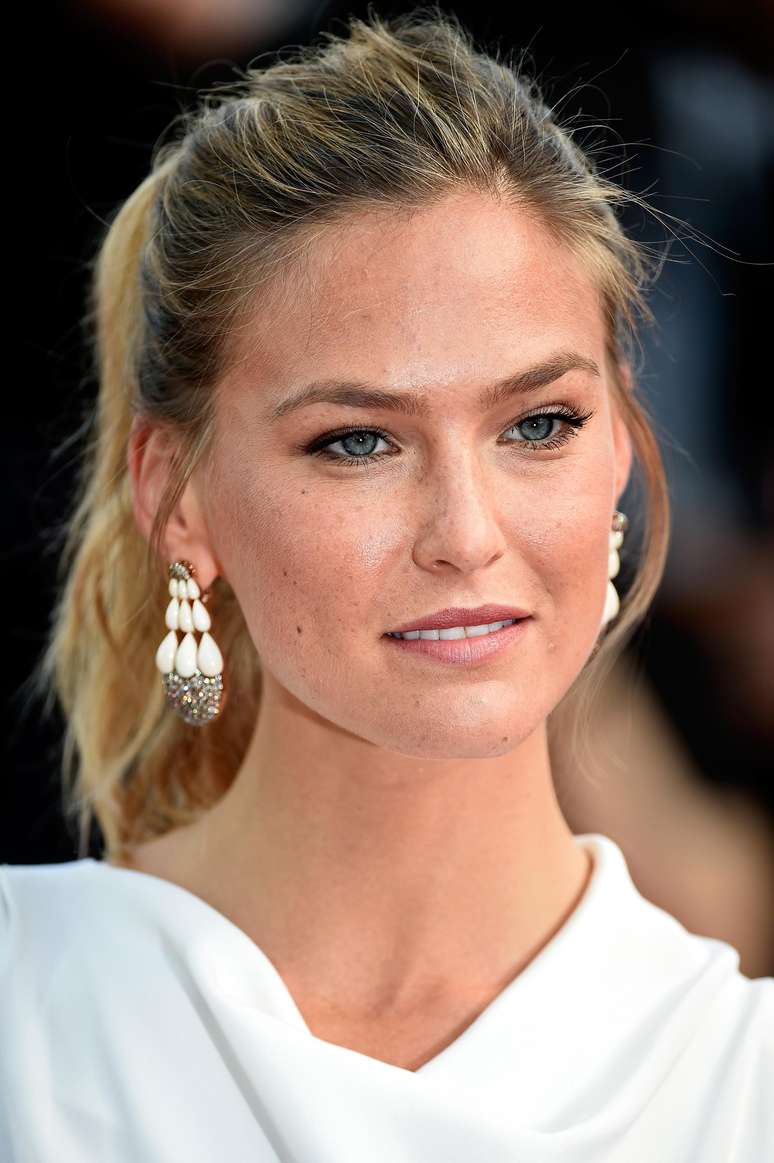 Fina: truque de modelo seria uma m&aacute;scara de ouro 24k 