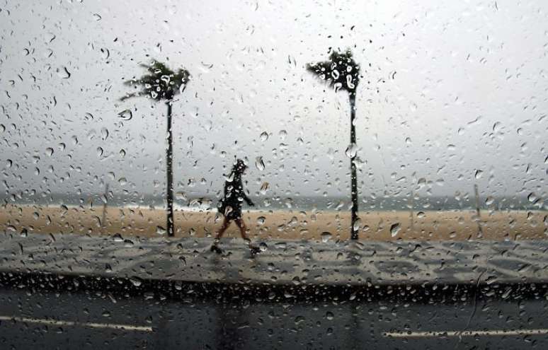 Chuva caiu forte sobre o Rio de Janeiro na tarde deste domingo (29)