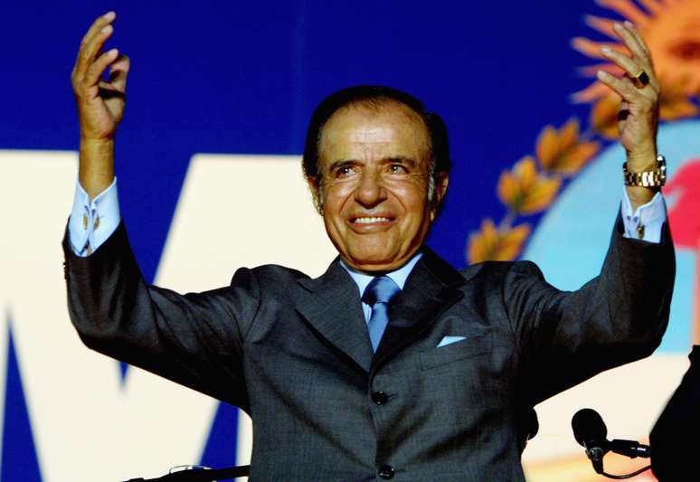 Carlos Menem foi presidente da Argentina entre os anos de 1989 e 1999