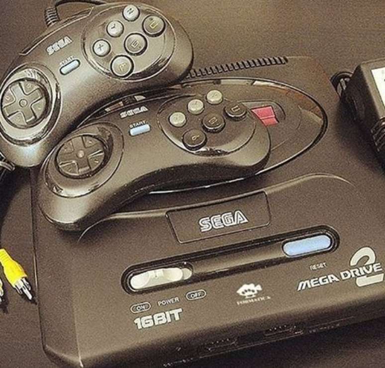 O Kega Fusion, emulador de jogos da Sega, conta com opções que permitem que o usuário defina os controles para cada um dos sistemas do console