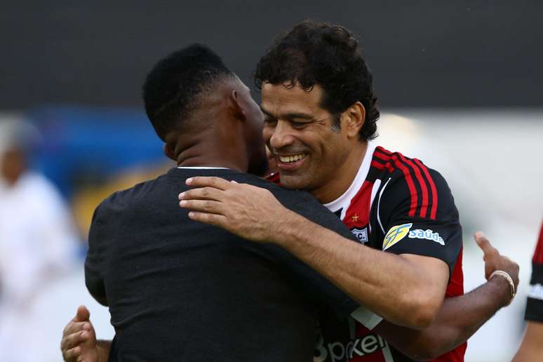 O que os jogadores de futebol comem depois de uma partida? - Gazeta  Esportiva