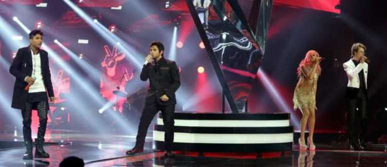 Os finalistas Junior, Renato, Nikki e Ayrton (Foto: Paulo Belote/TV Globo)