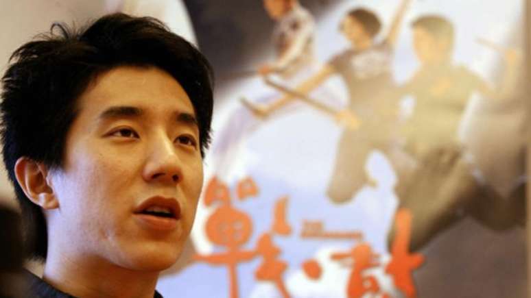 Governo chin&ecirc;s amea&ccedil;a banir celebridades que usem drogas ou visitem prostitutas