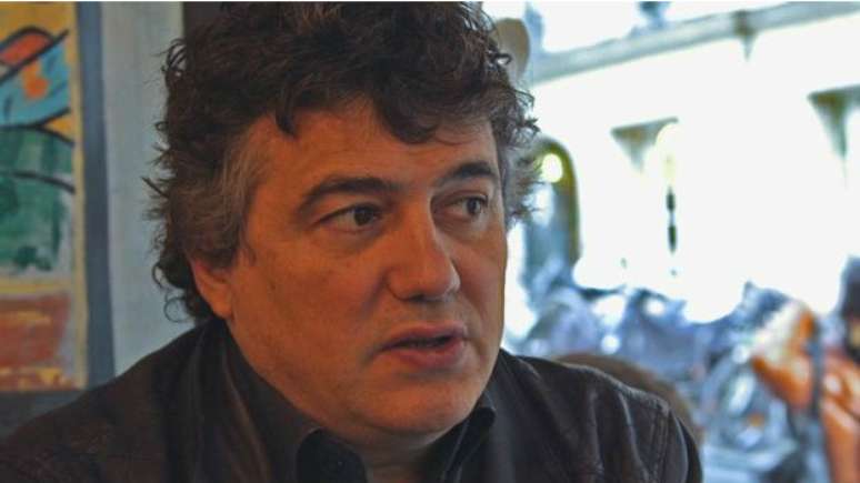 Patrick Pelloux acabou deixando a publica&ccedil;&atilde;o ap&oacute;s os ataques: "N&atilde;o somos soldados, somos desenhistas".