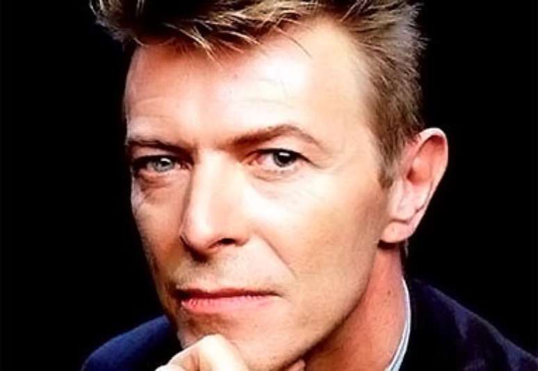 Famosos lamentam a morte de David Bowie na internet