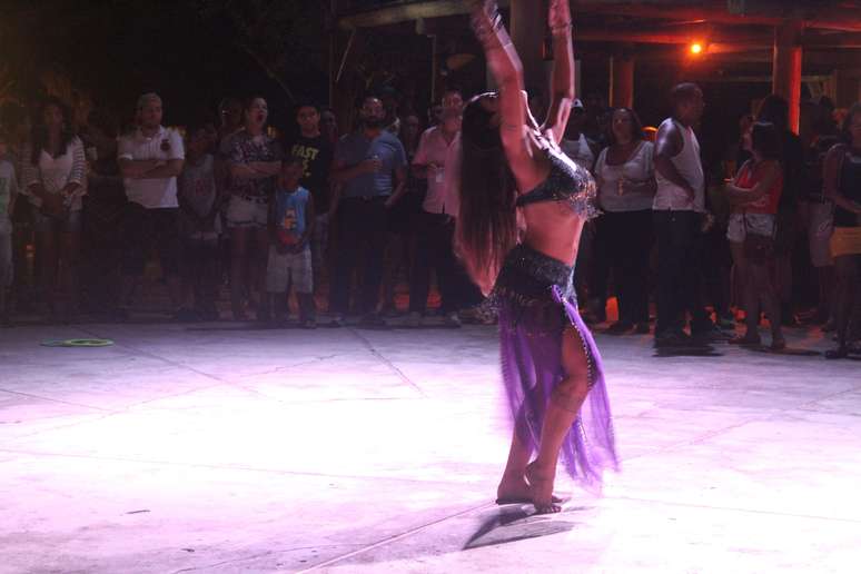 Na Ilha dos Aquários, há apresentações de dança, música e espaços temáticos para gostos variados: forró pé de serra, MPB, axé e outros ritmos