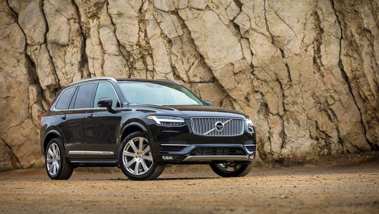 Volvo XC90, reformulado 12 anos depois