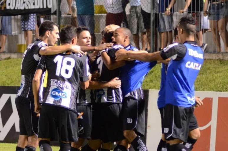 Dois mil estudantes de SP disputam a final do 27º Camp ABC do ABC