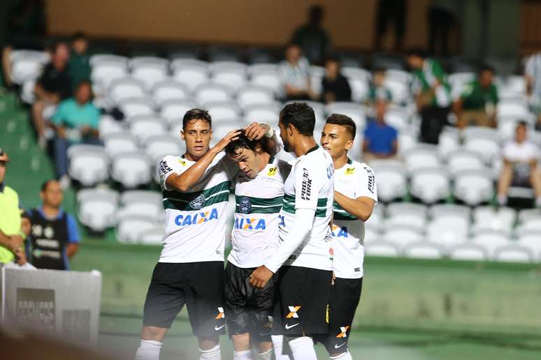 Coritiba é mais um time a não fechar com a Globo e optar pelo Esporte Interativo para a transmissão de seus jogos
