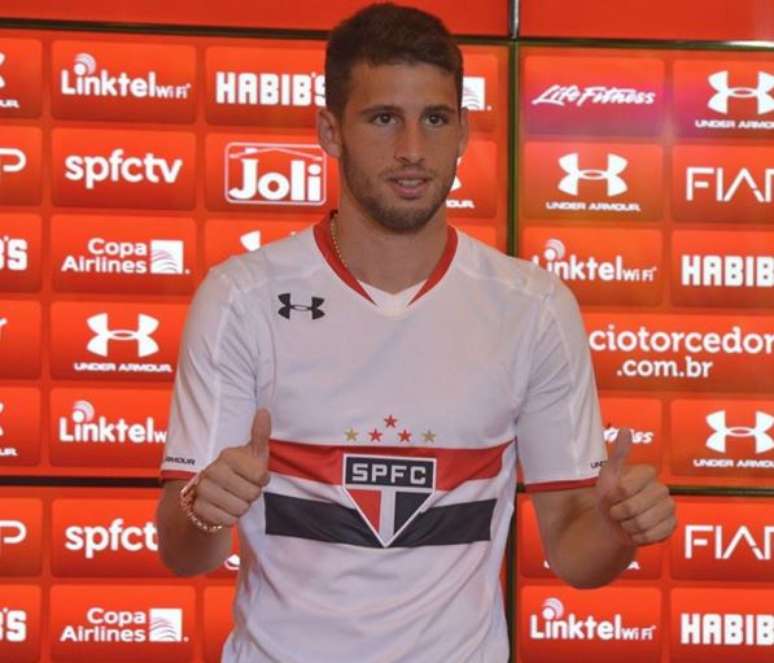 Calleri, que já vinha treinando com o elenco do São Paulo, foi apresentado na manhã desta segunda-feira (1) no CT