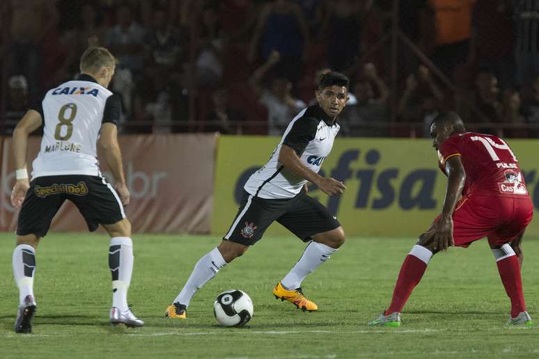 Guilherme foi a campo pela primeira vez com a camisa do Corinthians