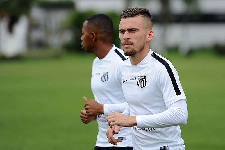 Lucas Lima e Robinho jogaram juntos durante o Paulista de 2015