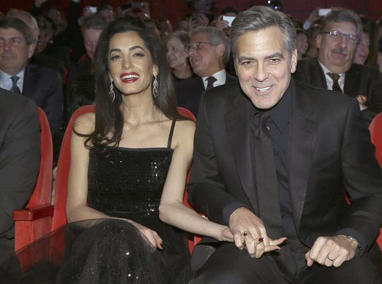 George Clooney e sua mulher Amal Clooney no Festival de Cinema de Berlim