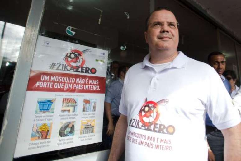 O presidente do Banco Central, Alexandre Tombini, participa do Dia de Mobilização Nacional contra o Mosquito Aedes aegypti, em Brazlândia, no Distrito Federal 