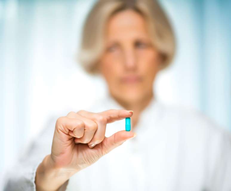 O uso de pílulas anticoncepcionais pode controlar alguns sintomas