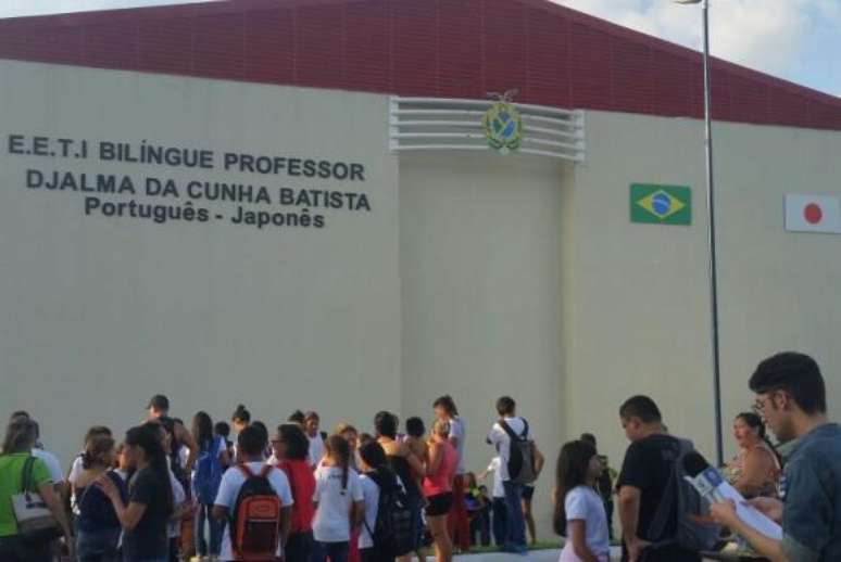 Escola é reinaugurada em Manaus e oferece ensino bilíngue japonês-português