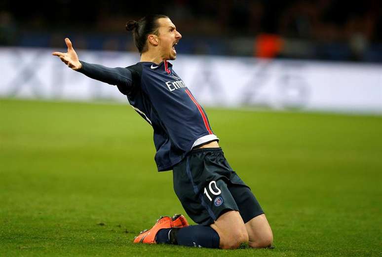 Ibra abriu o placar no duelo PSG x Chelsea