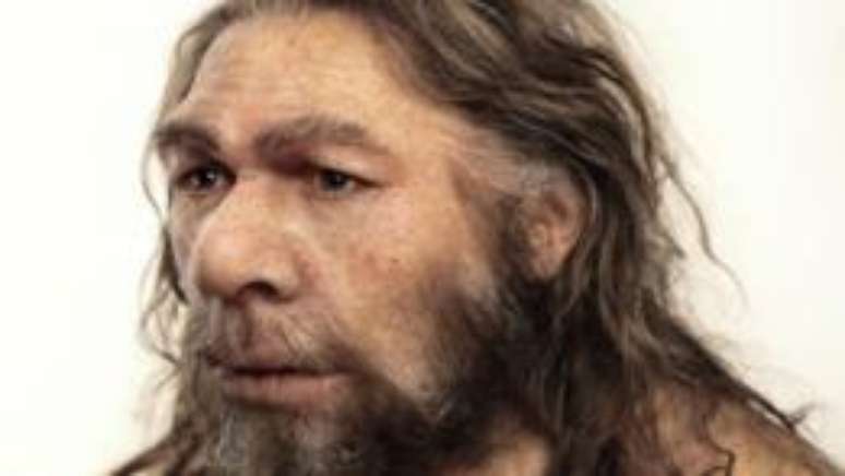 Neandertais podem ter tido cruzamentos com humanos modernos pelo menos 40 mil anos antes do que se imaginava.