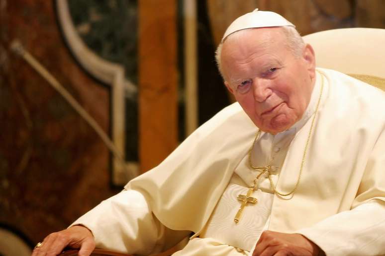 Papa João Paulo II trocou centenas de cartas com uma filósofa norte-americana de origem polonesa