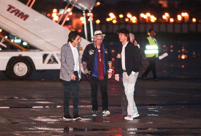 A banda chegou ao Rio na quarta (17)