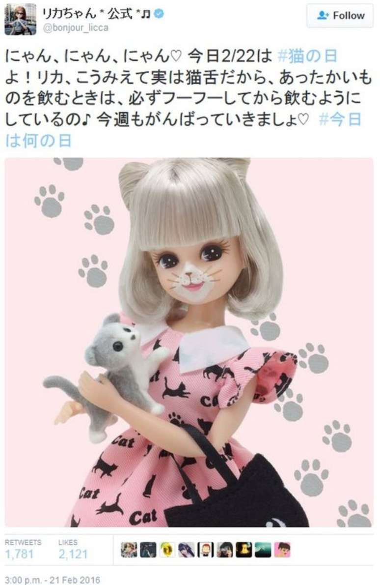 A versão japonesa da Barbie, Licca-chan, também já postou a foto com a homenagem ao Dia dos Gatos