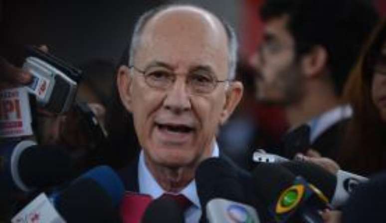 O ex-presidente do PT Rui Falcão