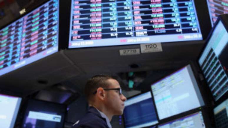 O l&iacute;der dos "Milion&aacute;rios Patriotas" diz que n&atilde;o quer demonizar Wall Street.