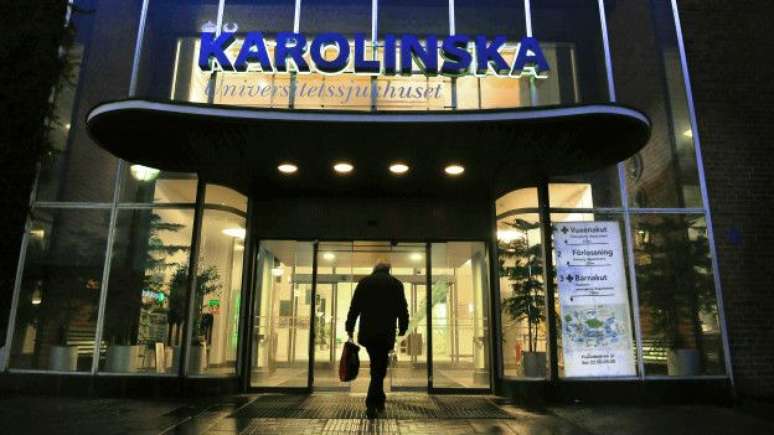 O Hospital Universit&aacute;rio Karolinska fica na cidade de Estocolmo, na capital da Su&eacute;cia