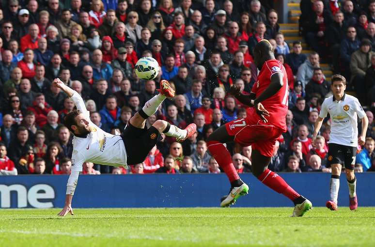 É a primeira vez que Manchester United e Liverpool se enfrentam em competição continental