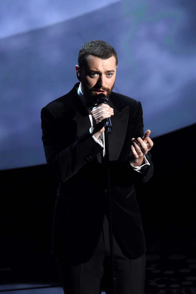 Sam Smith cantou a música tema de "007 Contra Spectre"