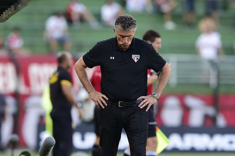 Técnico do São Paulo diz que camisa 14 tem características semelhantes às de Calleri e que deve ser acionado no segundo tempo. Buffarini e Caraglio estão em lista de observados