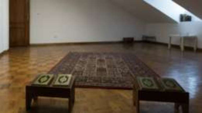 Centro para refugiados de Lisboa tem sala de ora&ccedil;&otilde;es para diferentes religi&otilde;es