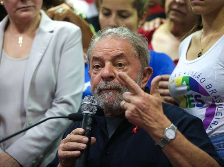 Membros da força-tarefa do Ministério Público Federal acreditam na possibilidade de que Lula seja alvo de uma ação desse tipo