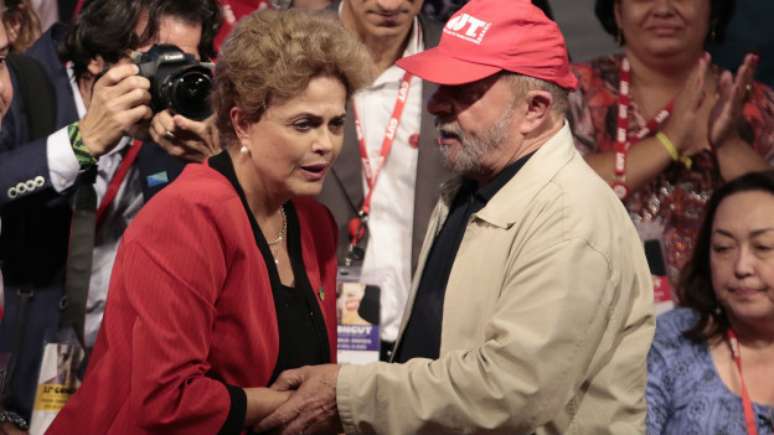 Dilma quer contar com Lula para fazer a articulação política