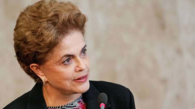 Votação no STF pode influenciar no futuro do governo da presidente Dilma Rousseff 