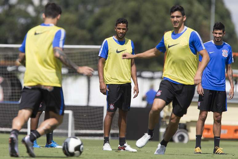 Depois da saída de Felipe para o futebol europeu, o zagueiro paraguaio Balbuena se assegurou como titular na defesa do Corinthians