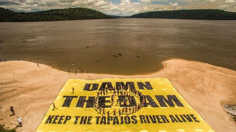 Protesto no Rio Tapajós