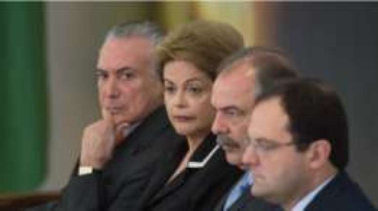 Na vice-presid&ecirc;ncia da Rep&uacute;blica, insatisfa&ccedil;&atilde;o com papel "decorativo" e "absoluta desconfian&ccedil;a" de Dilma