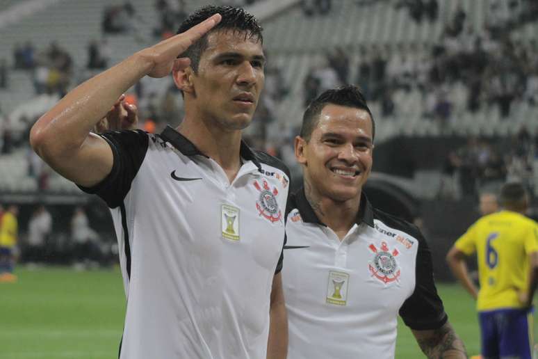 Comemoração de gol do Corinthians, marcado por Balbuena