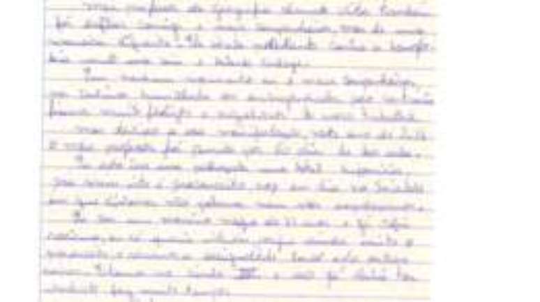 Estudante escreve depoimento em apoio a professor afastado de escola de Campinas