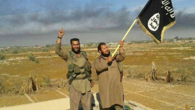 Estado Isl&acirc;mico tem protagonizado ataques que aterrorizaram o mundo